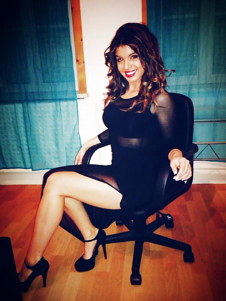 25P Ines la bitch bonne a baiser