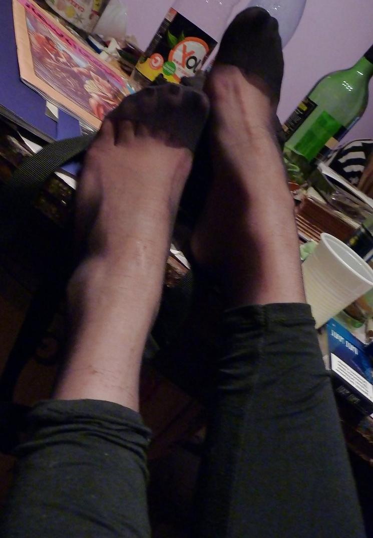 25P COMMENT On What You'd Do To Her Nylon Feet 2! 