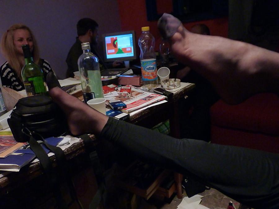25P COMMENT On What You'd Do To Her Nylon Feet 2! 
