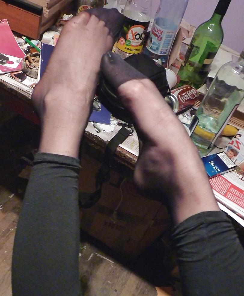 25P COMMENT On What You'd Do To Her Nylon Feet 2! 