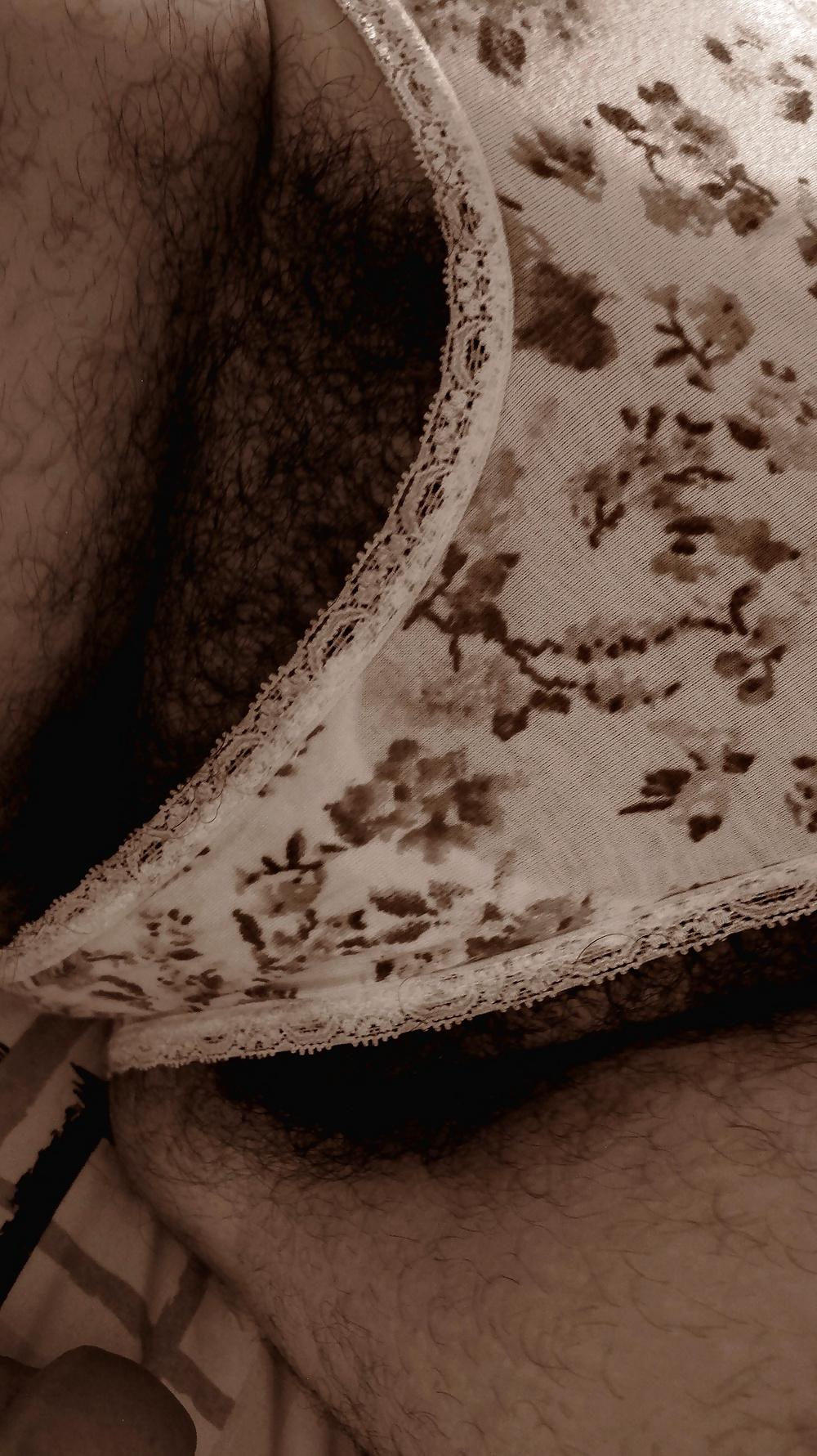 25P Fully Furry & Natural - Art & Texture, Class & Close