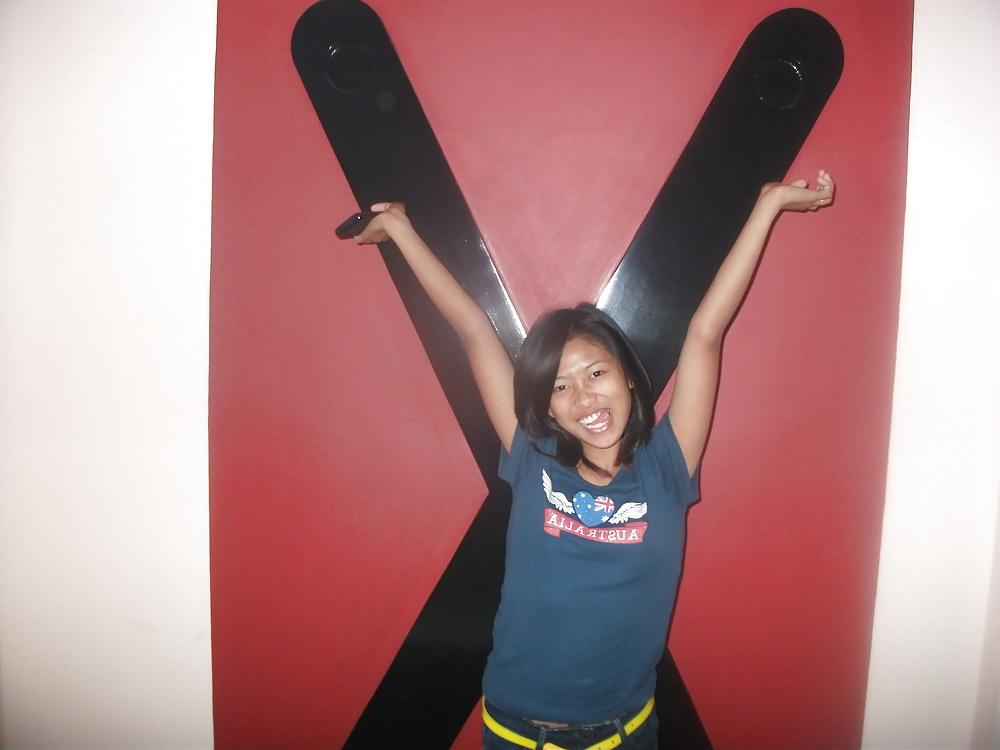16P Hot Pinay bitch Roch