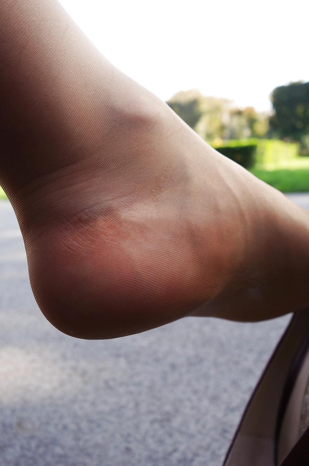 25P Wife's feet in Nylon - Samples 5