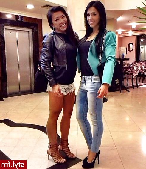 25P Hot sexy bitch in sexy clothes ( tight looks hardcore )