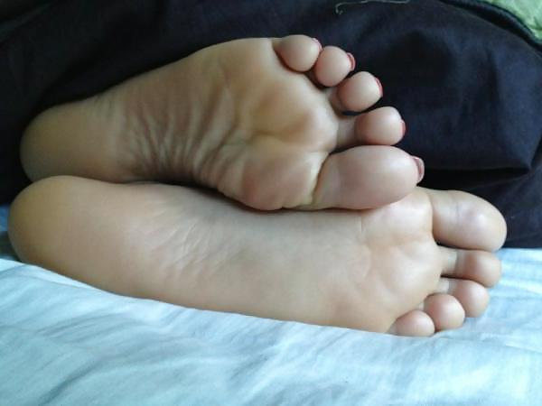 25P Random feet, footjob pt 14