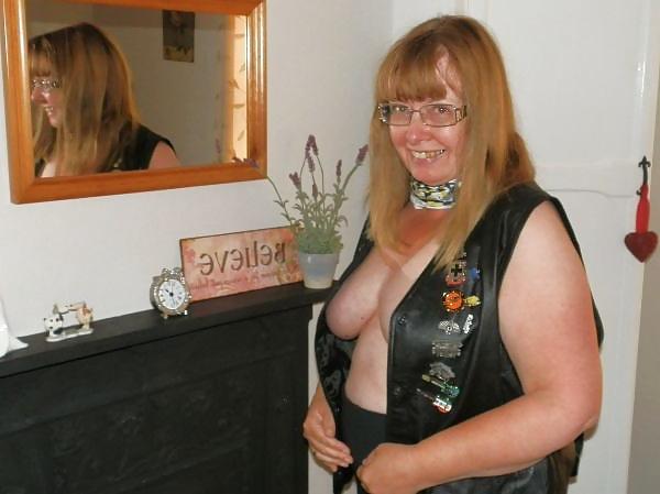 8P British Granny from Hereford...