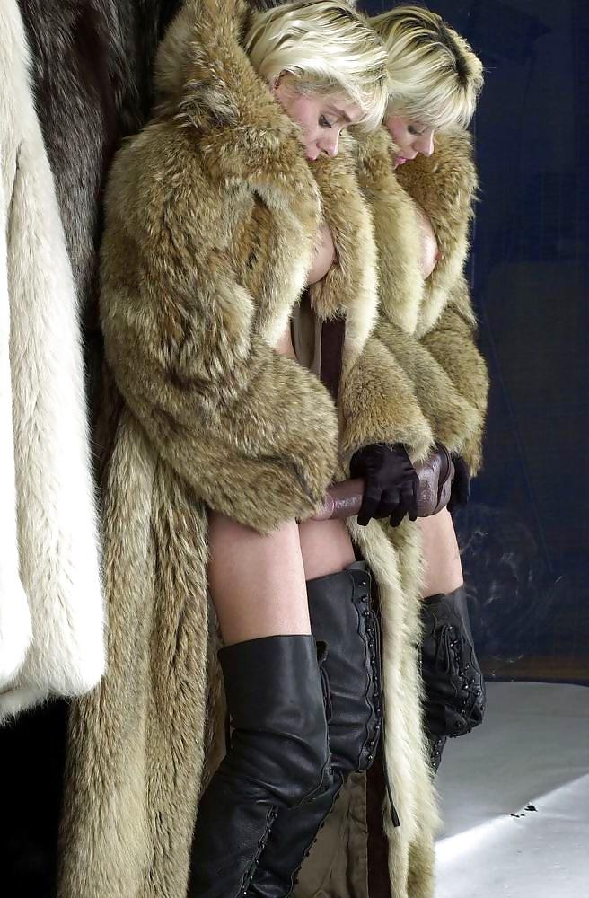 24P Mirror Mirror an the Wall   who is the hottest bitch 