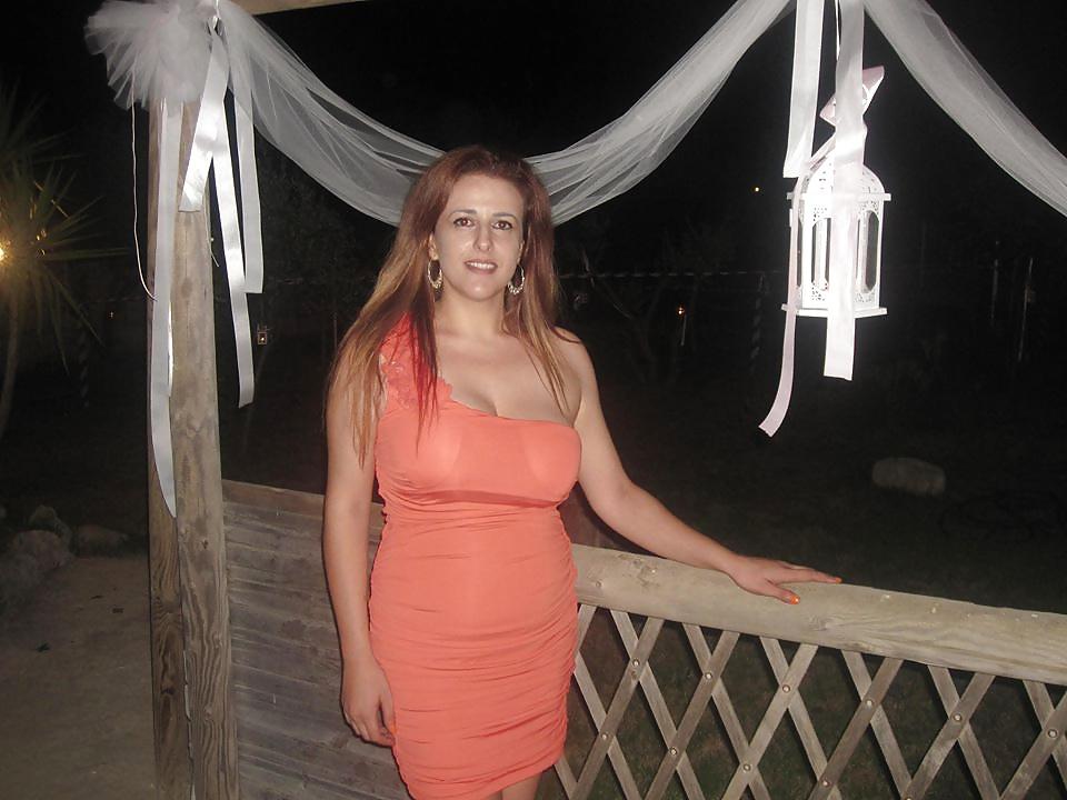 20P MILF XARA VITSOU: BUSTY GODDESS