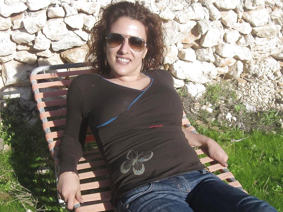 20P MILF XARA VITSOU: BUSTY GODDESS