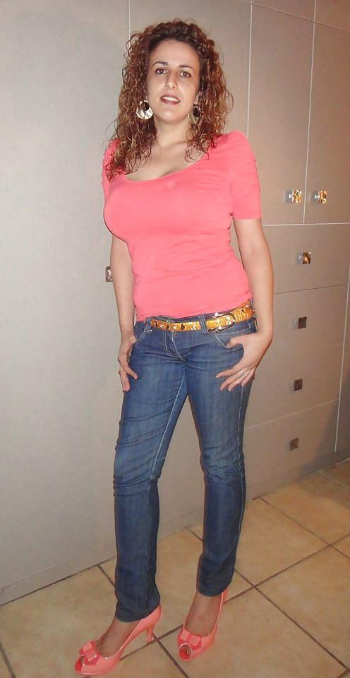 20P MILF XARA VITSOU: BUSTY GODDESS