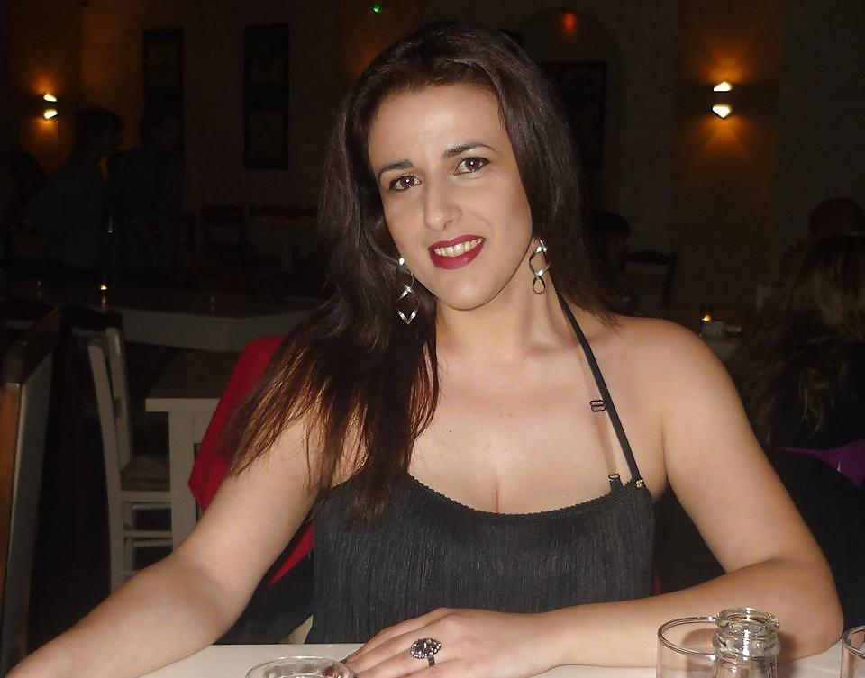 20P MILF XARA VITSOU: BUSTY GODDESS