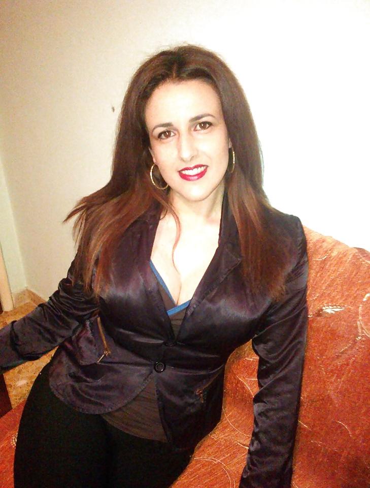 20P MILF XARA VITSOU: BUSTY GODDESS