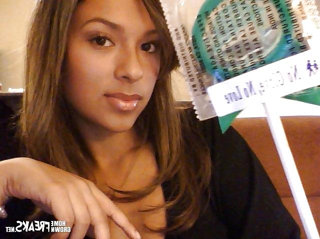 10P Freaky bitch even paid for the hotel