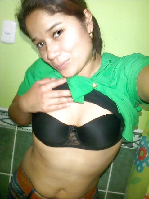 15P Putita sexy