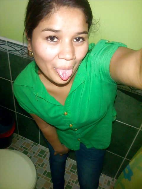 15P Putita sexy