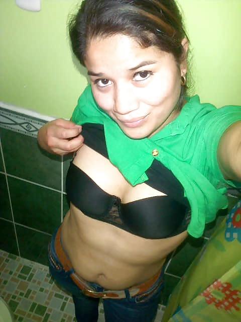 15P Putita sexy