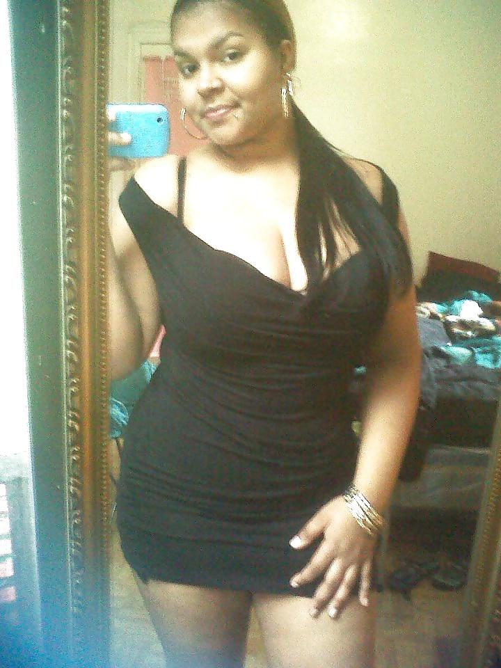 11P Chubby latina