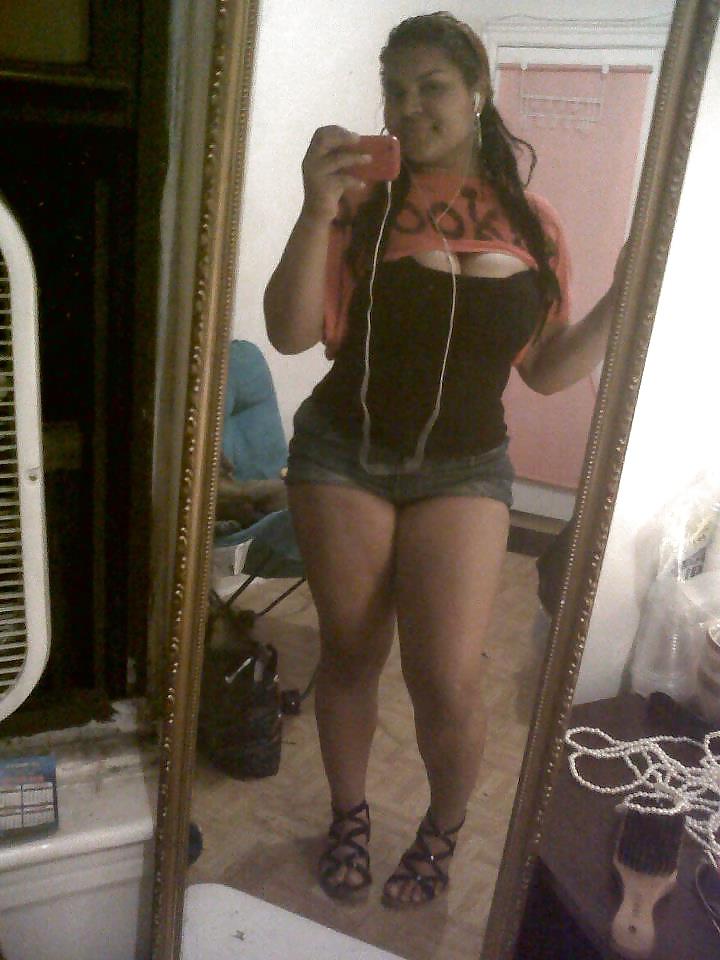 11P Chubby latina