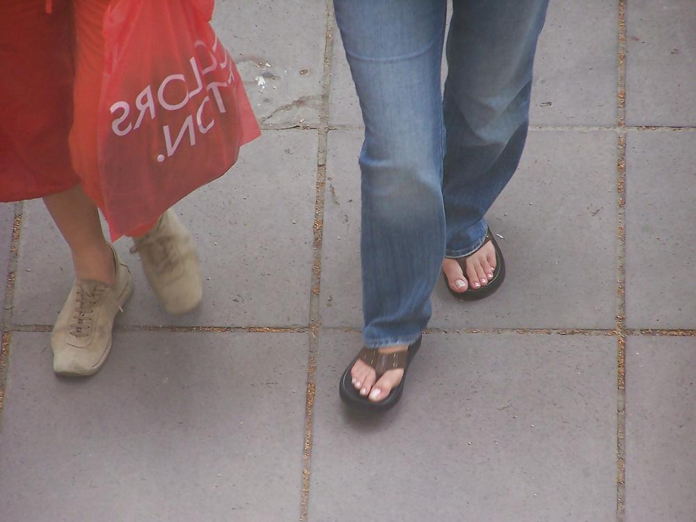 25P Turkish candid feet ayak resimleri