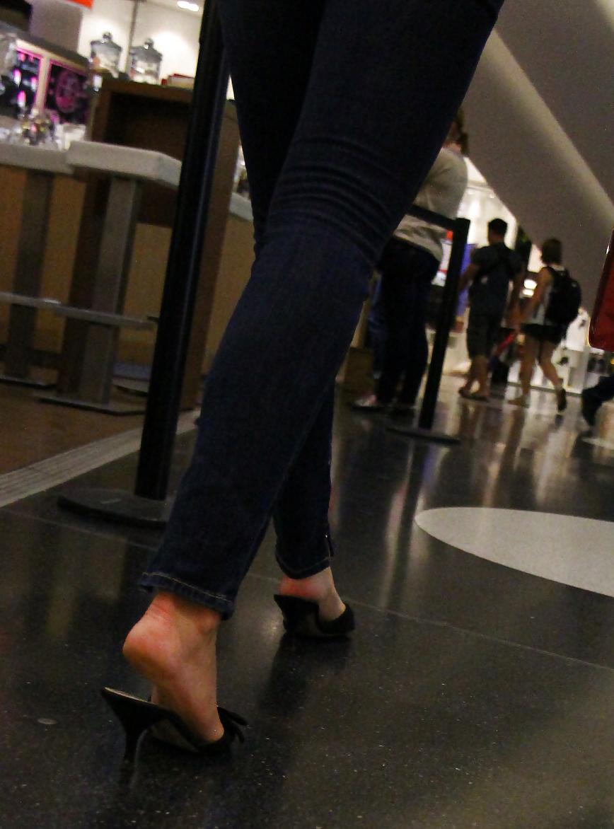 25P Turkish candid feet ayak resimleri