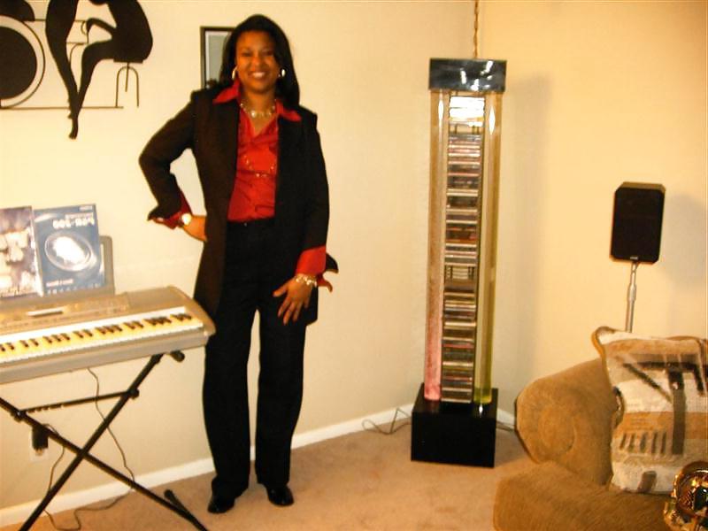 25P Hot Sexy Freaky Black Milf