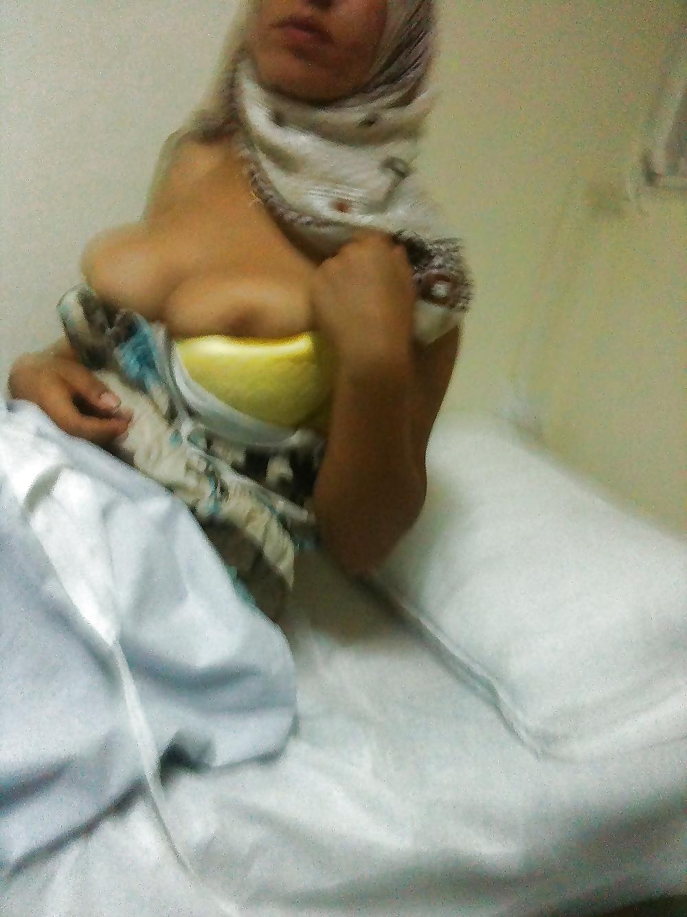 9P Arab bitch clinic doctor in egypt,shoubra part #2