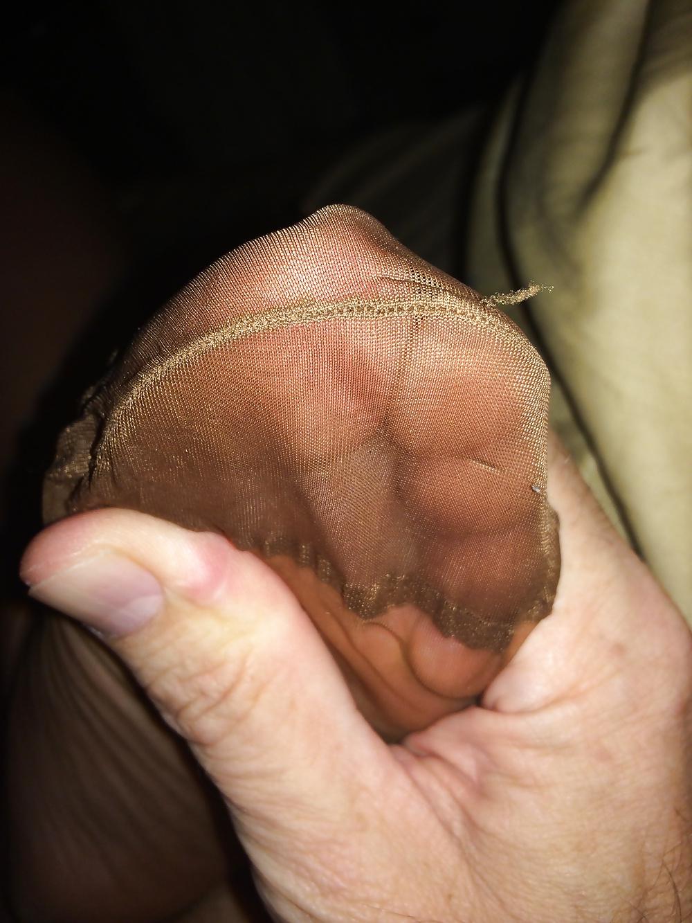 25P Wifes sexy nylon feet