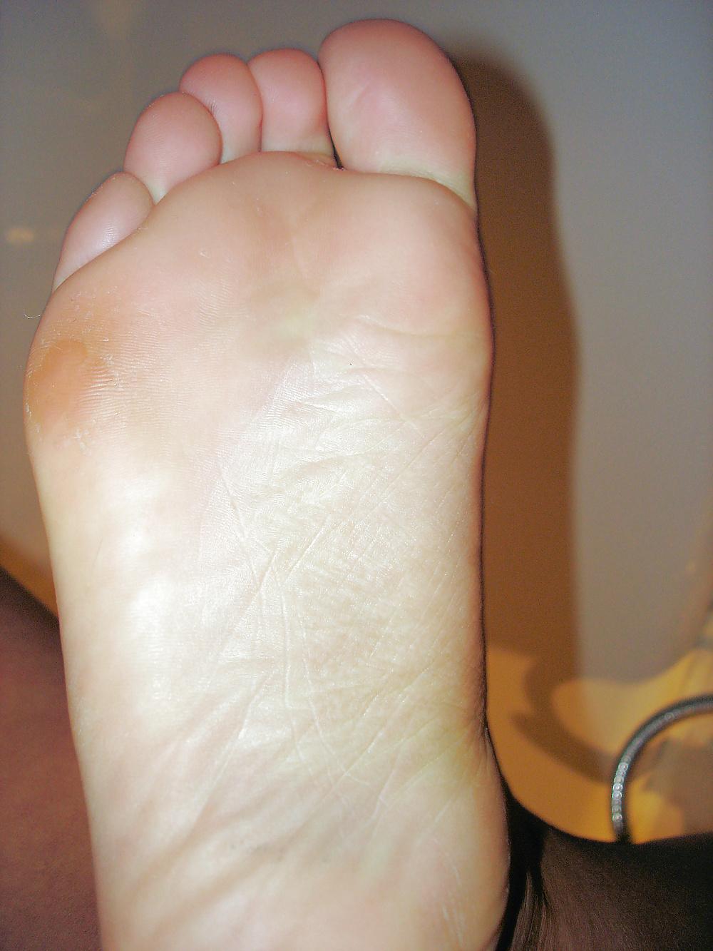 25P All kinds of hot female feet