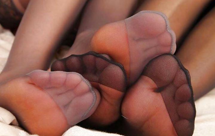 25P Nylon Feet 