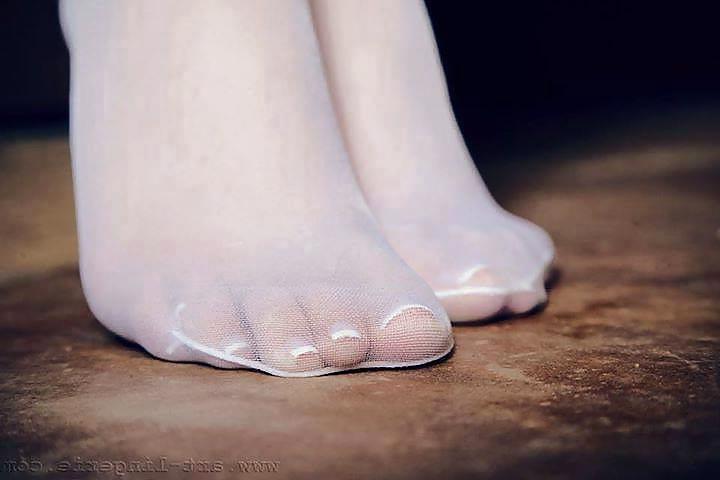 25P Nylon Feet 