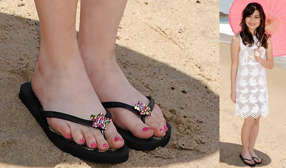 25P Miranda Cosgrove Sweet Feet To Cum