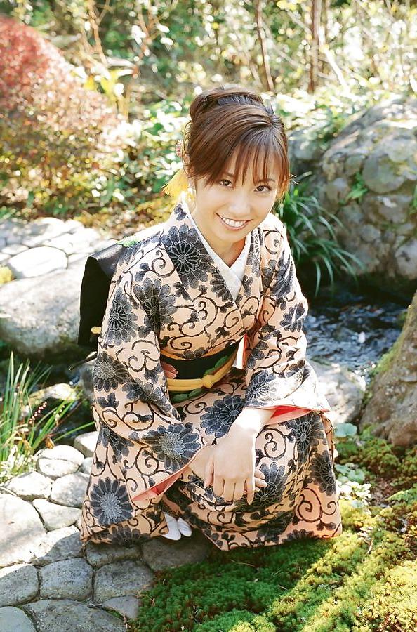14P Asian Teen - Sexy Cute KIMONO Girls Vol.1