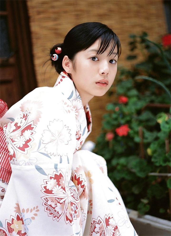 14P Asian Teen - Sexy Cute KIMONO Girls Vol.1