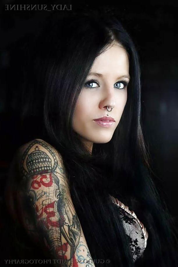 25P Tattoed girls art pics X