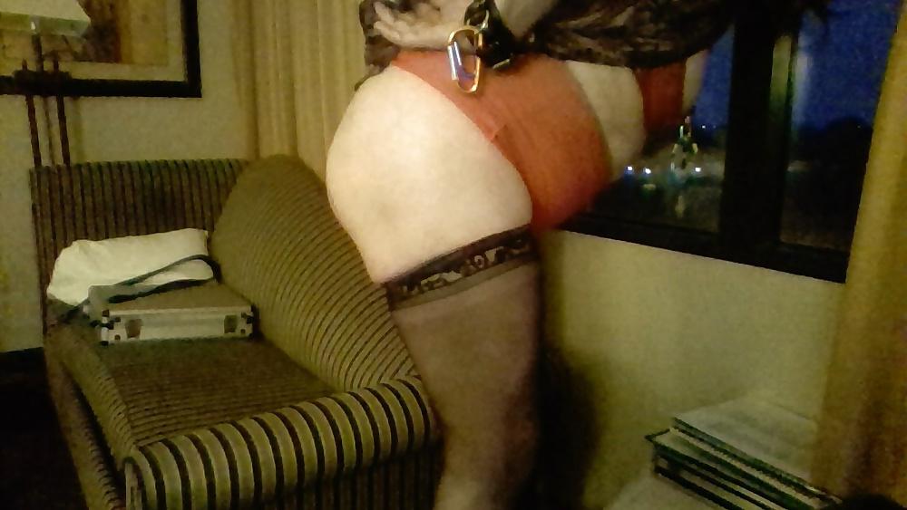 13P Nipple play