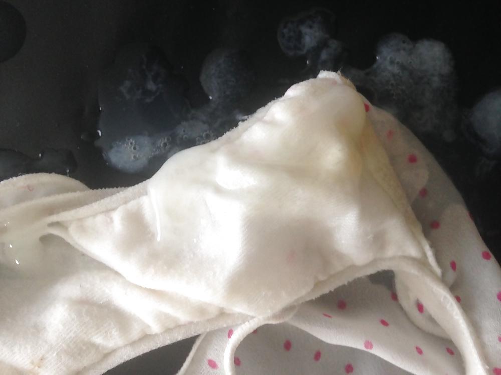 20P Panty play and cum