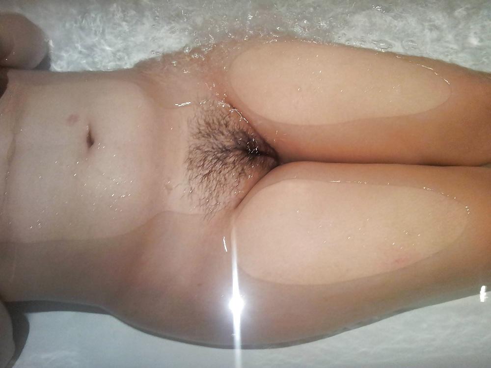 9P Singaporean Busty Chinese Wife