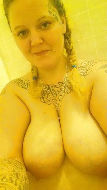 5P FAT THOT WHORE SLUT BITCH LAURA TOOTHMAN I MET ON TAGGED