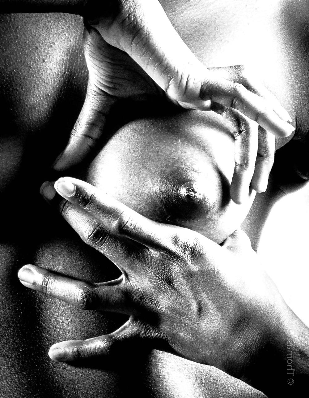 25P Ebony art pics XVIII