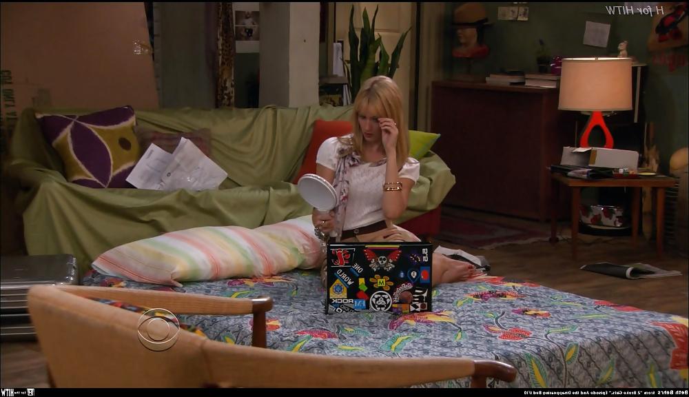 6P Broke Girl Beth Behrs Feet