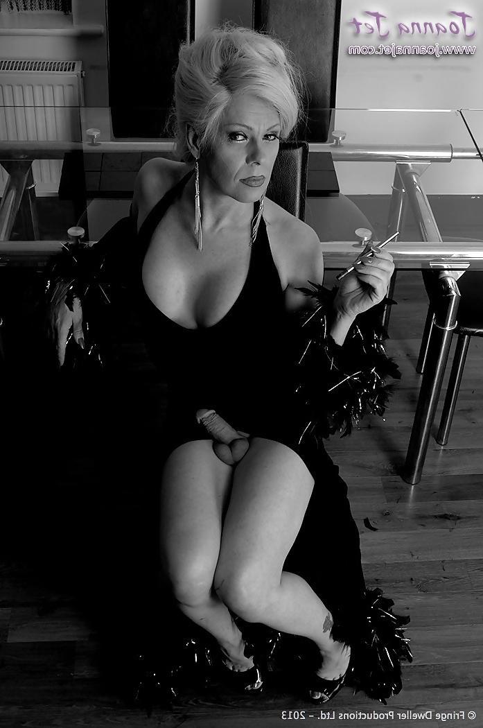 25P The Goddess Joanna Jet