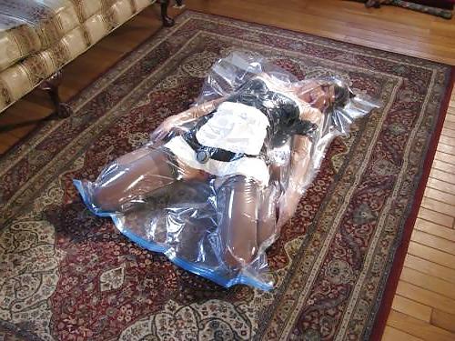 5P Vacumed packed in space bag or suffication play 