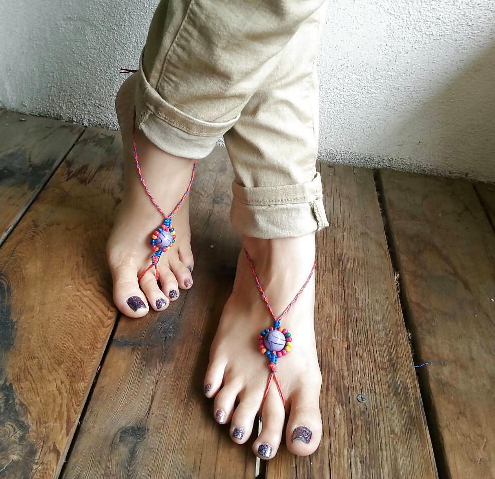 25P Hippie Goddess Feet 