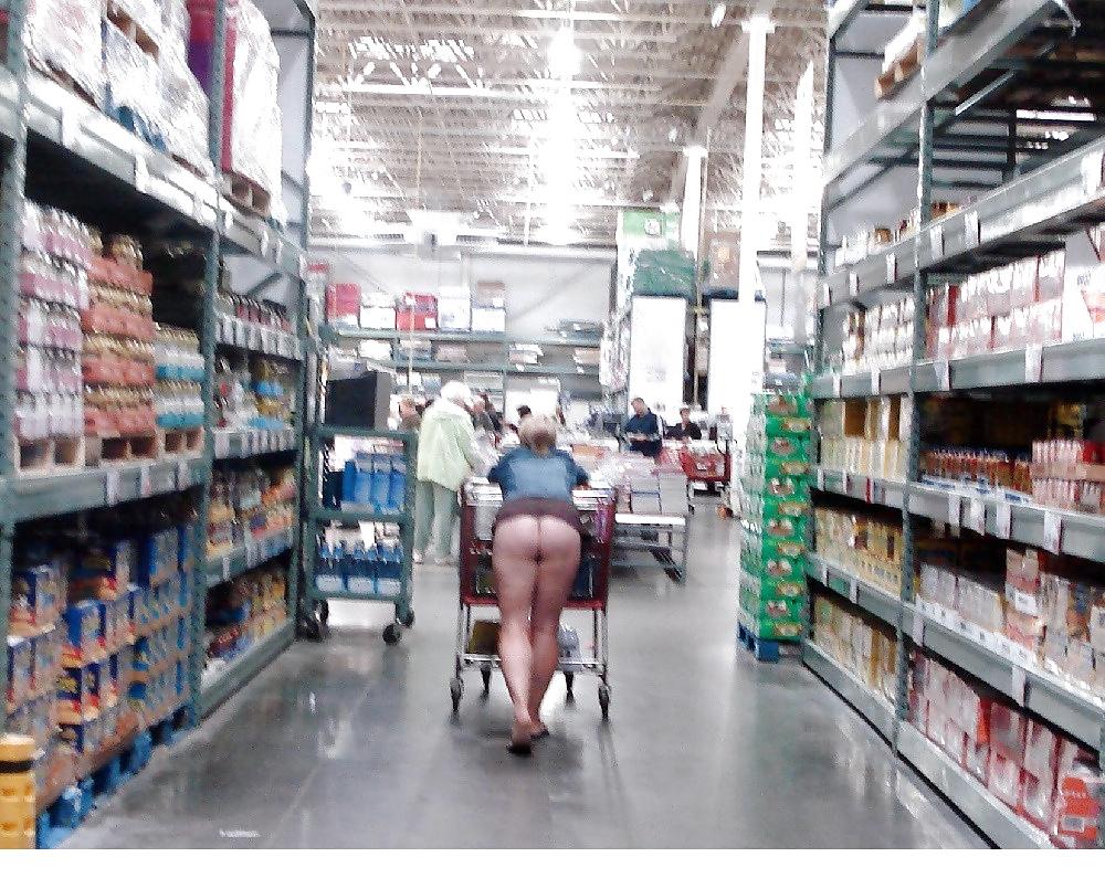 15P Flashing in public