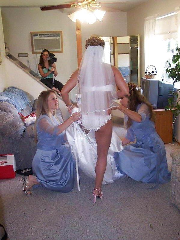 25P Here Comes the Bride 1