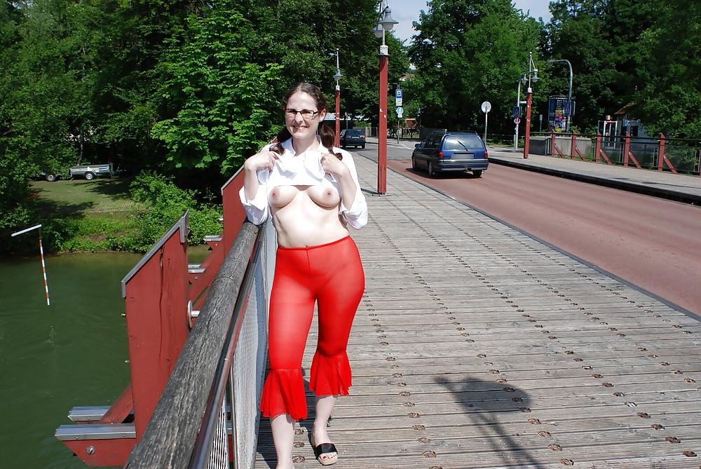 25P Flashing In Public 5
