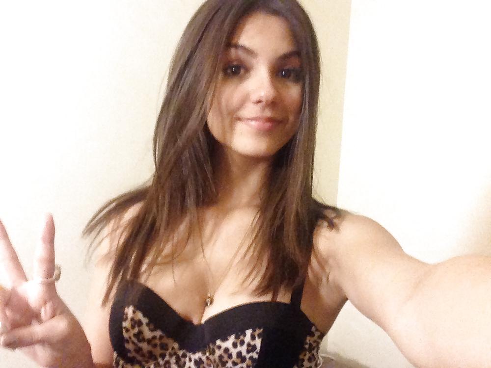 25P Part 2 Real Victoria Justice Nude Naked Sexy