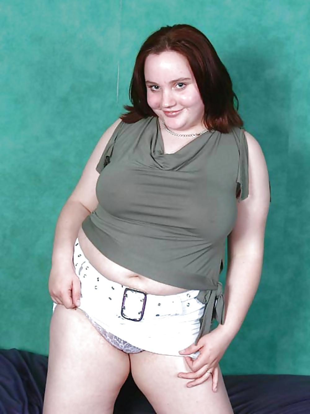 25P Lisa Chubby Wank Slut