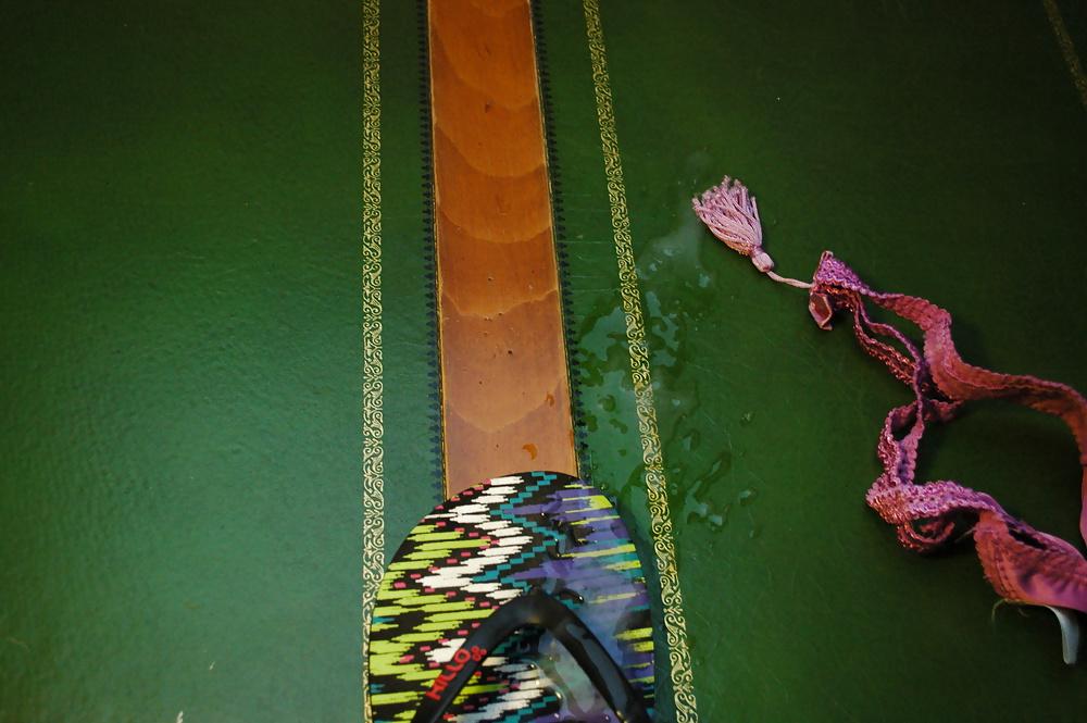 12P Play with socks and flip-flops from daughter
