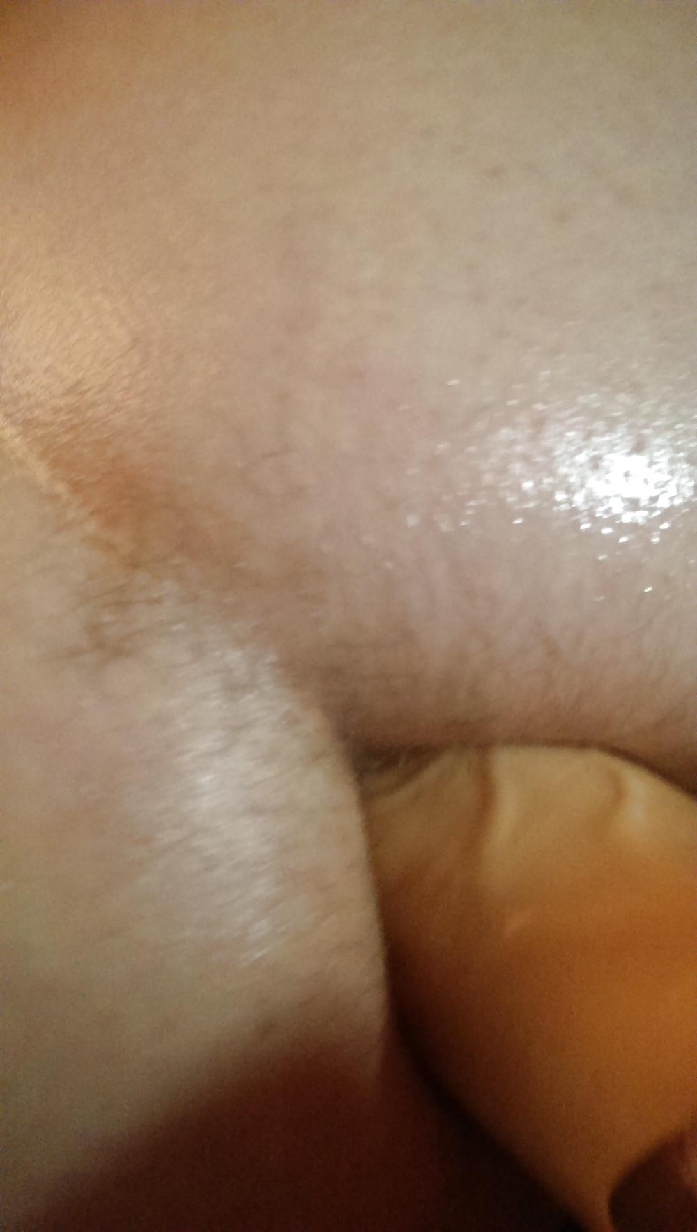 11P Wife fucking my arse with her toys